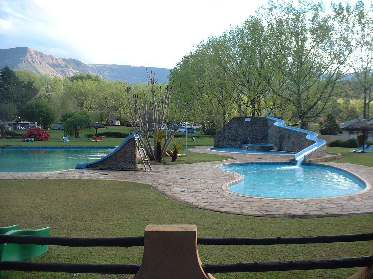 Dragon Peaks Mountain Resort Champagne Valley المظهر الخارجي الصورة