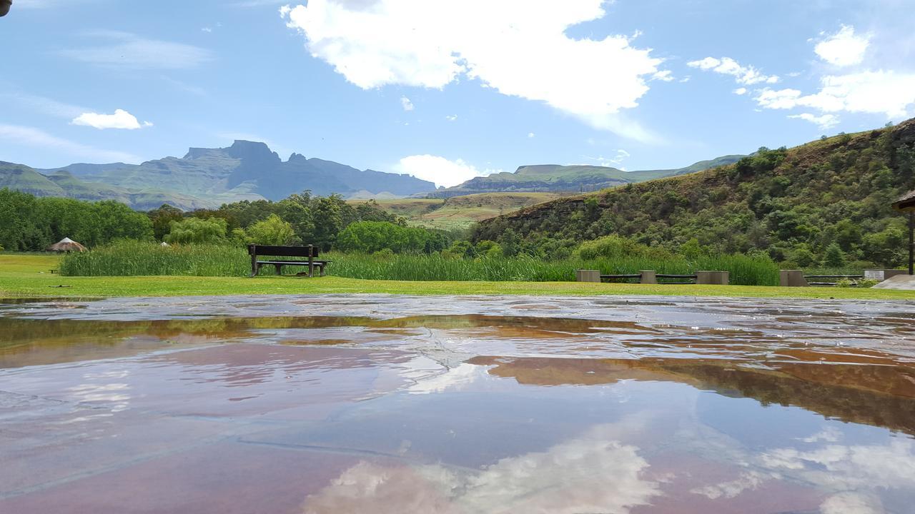 Dragon Peaks Mountain Resort Champagne Valley المظهر الخارجي الصورة