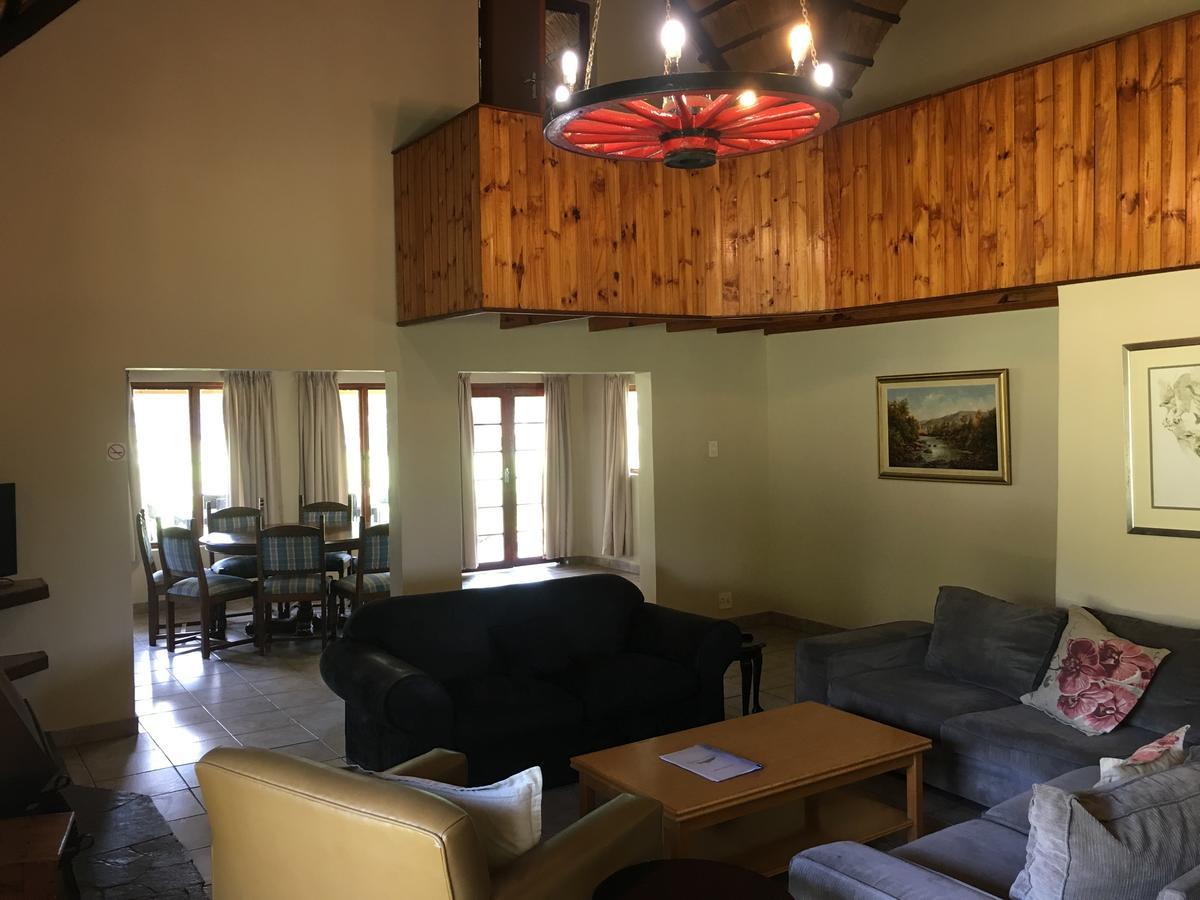 Dragon Peaks Mountain Resort Champagne Valley المظهر الخارجي الصورة
