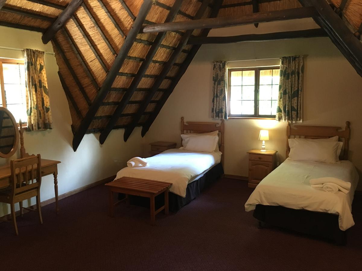 Dragon Peaks Mountain Resort Champagne Valley المظهر الخارجي الصورة